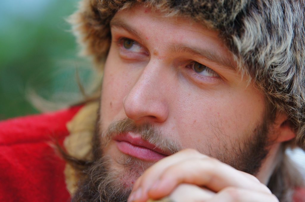 man, portrait, costume-1620502.jpg