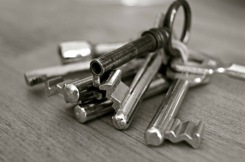 key, metal, house-96233.jpg